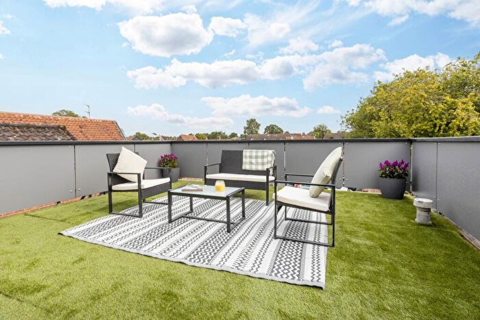 1 Bedroom Flat For Sale In Market Place, Wymondham Town Centre, NR18
