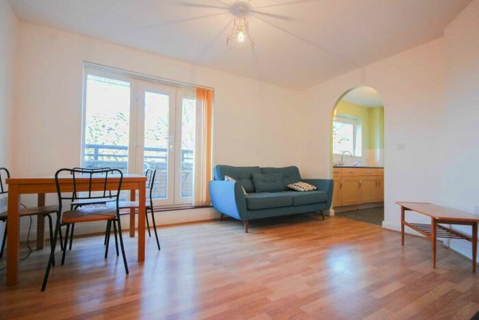 2 Bedroom Flat To Rent In Wood Street, Walthamstow, E17