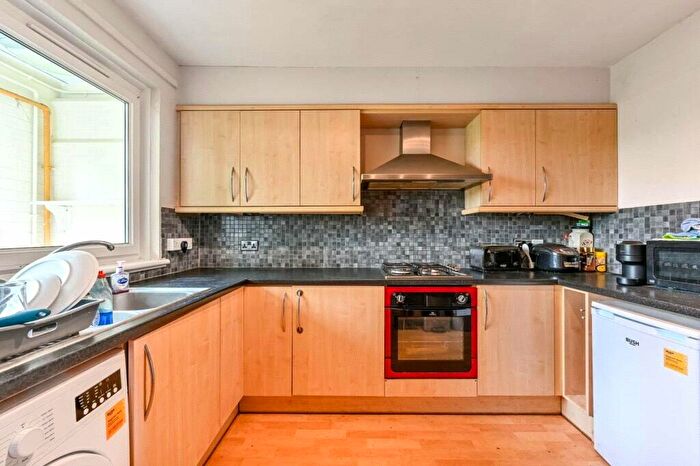 3 Bedroom Apartment To Rent In Ampthill Square, Euston, London, NW1