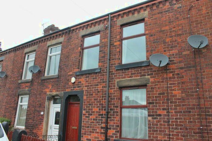 3 Bedroom Terraced House To Rent In Park Road, PR7