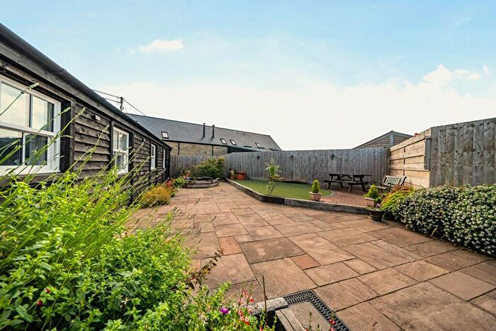 3 Bedroom Barn Conversion For Sale In Riggiston Barns, Lynch, Walton, BA16