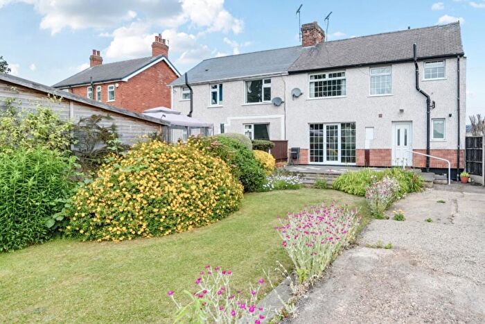 3 Bedroom Semi Detached House For Sale In Princess Street, Woodlands, Doncaster, South Yorkshire, DN6