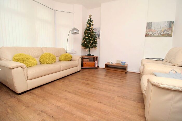 5 Bedroom Terraced House To Rent In Bertha Street, Pontypridd CF37