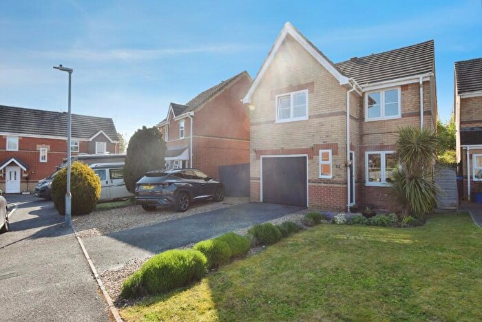 3 Bedroom Detached House For Sale In Beamont Way, Amesbury, SP4