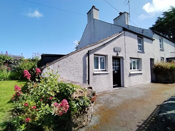 2 Bedroom Cottage To Rent In Lon Las, Pwllheli, LL53