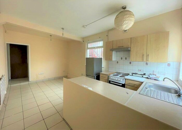 Studio To Rent In Cherry Orchard Road, Croydon, CR0