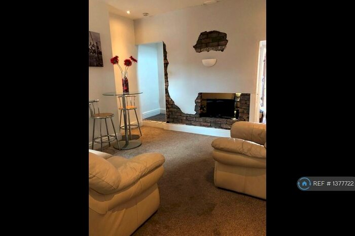 4 Bedroom End Of Terrace House To Rent In Guildford Street, Stoke-On-Trent, ST4