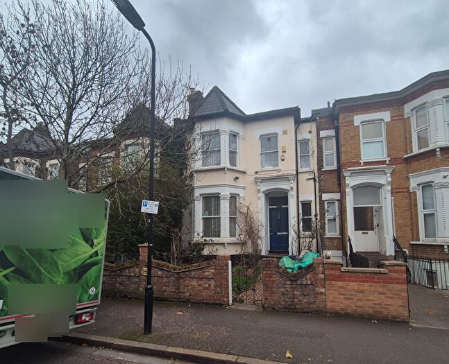 Studio To Rent In Saint Kilda's Road, London, N16