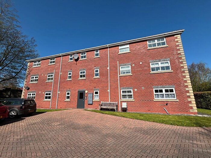 2 Bedroom Flat For Sale In Bramble Way, Burscough, L40