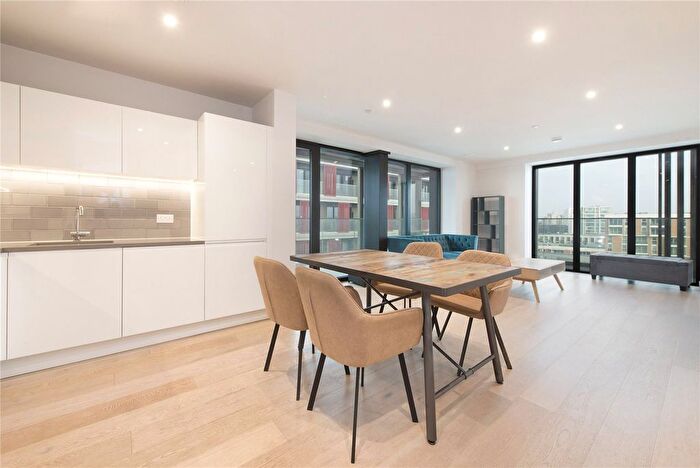 2 Bedroom Flat To Rent In Marco Polo Tower, Bonnet Street, London, Royal Wharf, E16