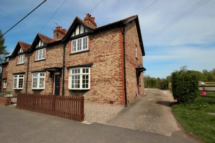 2 Bedroom Cottage To Rent In Elvington Lane Grimston, York, YO19