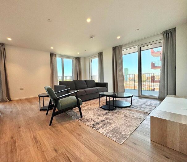 2 Bedroom Flat To Rent In Barnacle House, Hemlock Street, Heron Wharf, London, E14