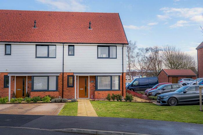 3 Bedroom House To Rent In Nova Avenue, Faversham, ME13