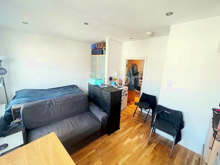 Studio To Rent In Mayton Street, London, N7