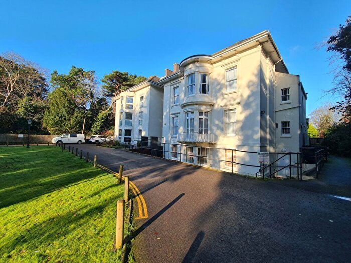 1 Bedroom Flat To Rent In Large One Bedroom Ground Floor Flat, Bournemouth, BH1