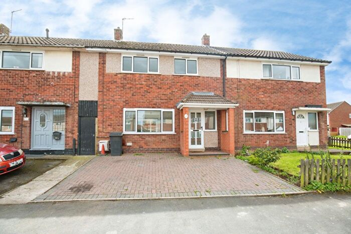 3 Bedroom Terraced House To Rent In St Georges Road, Athersone, Warwickshire, CV9