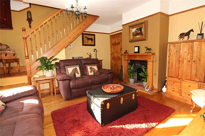 2 Bedroom Semi-Detached House For Sale In Tor Close, Fareham, Hampshire, PO16