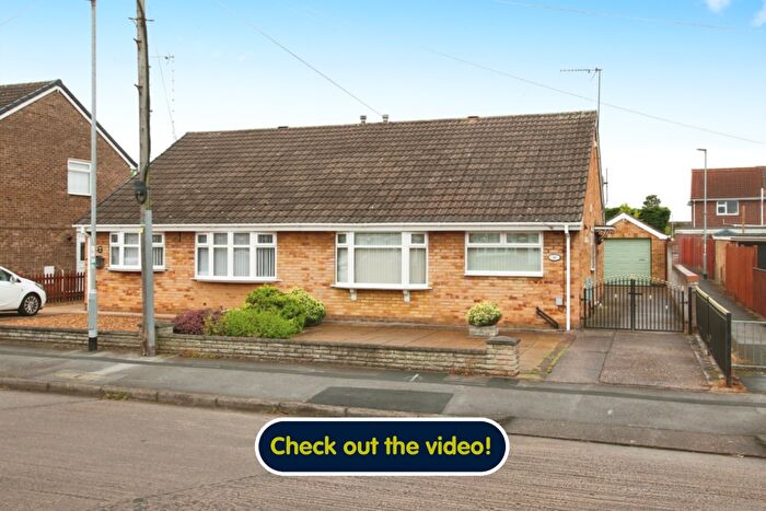 2 Bedroom Semi-Detached Bungalow For Sale In Norland Avenue, Hull, HU4
