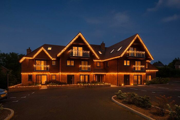 2 Bedroom Flat For Sale In Green Hedges, Westerham Road, Oxted, Surrey, RH8