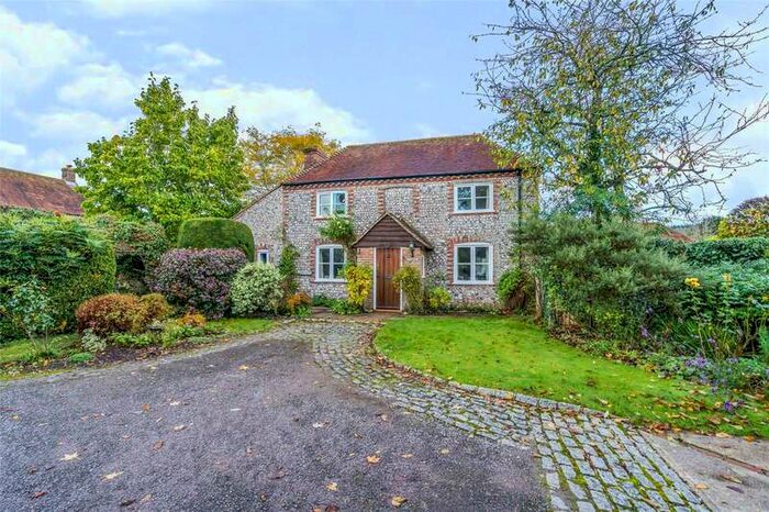 3 Bedroom Detached House For Sale In Charlton, Chichester, West Sussex, PO18