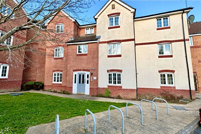 2 Bedroom Apartment For Sale In Tristram Close, Yeovil, BA21