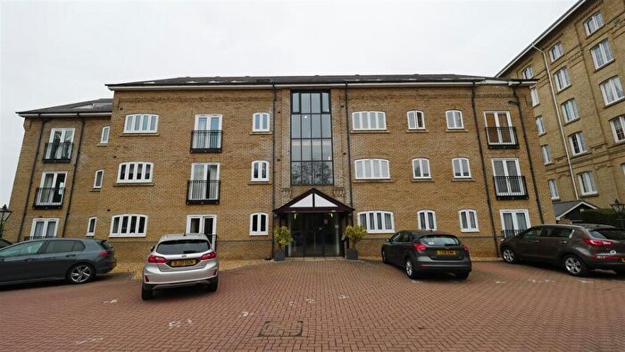 1 Bedroom Flat To Rent In Millside (riverside), St Ives, PE27