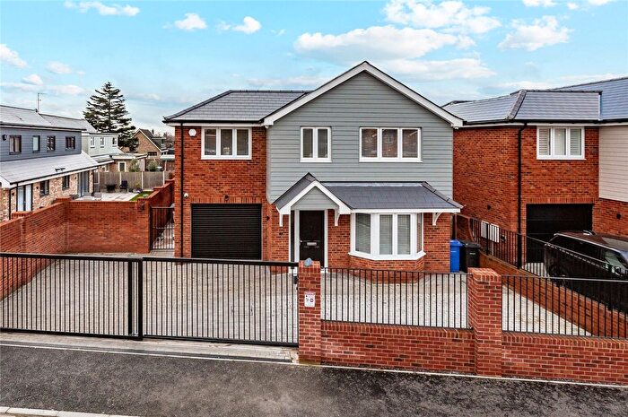 4 Bedroom Detached House For Sale In Aldria Road, Stanford-Le-Hope, Essex, SS17