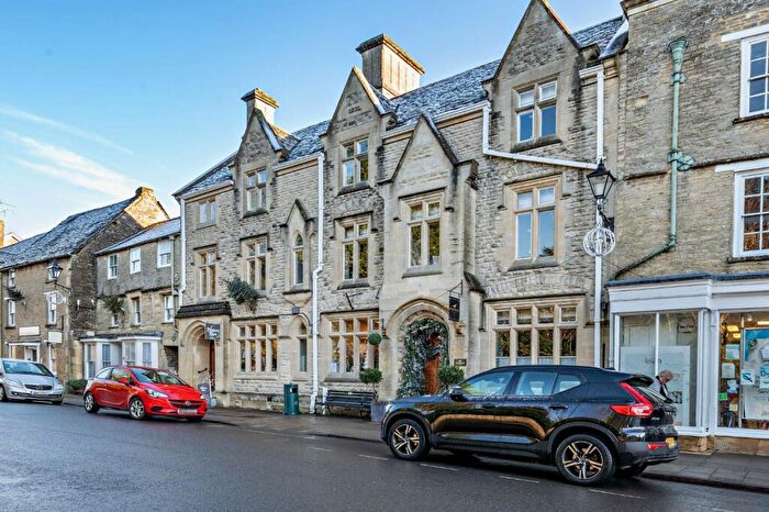 1 Bedroom Apartment For Sale In High Street, Fairford, Gloucestershire, GL7