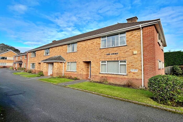 2 Bedroom Flat To Rent In Ferndown, BH22