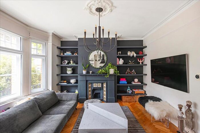 2 Bedroom Flat For Sale In Avonmore Gardens, West Kensington, London, W14