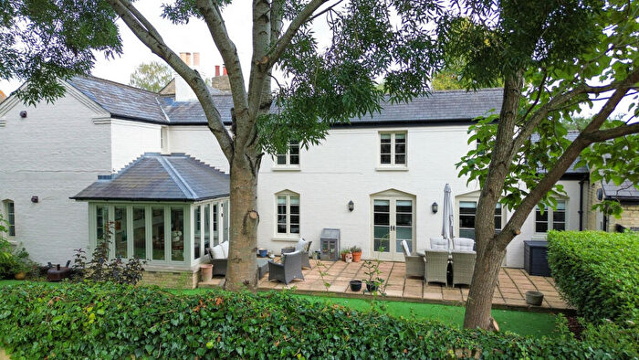 4 Bedroom Character Property For Sale In Harradine Farm Cottage, Church Street, Woodhurst, PE28