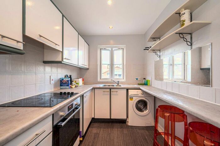 2 Bedroom Flat To Rent In Daventry Street, Marylebone, London, NW1
