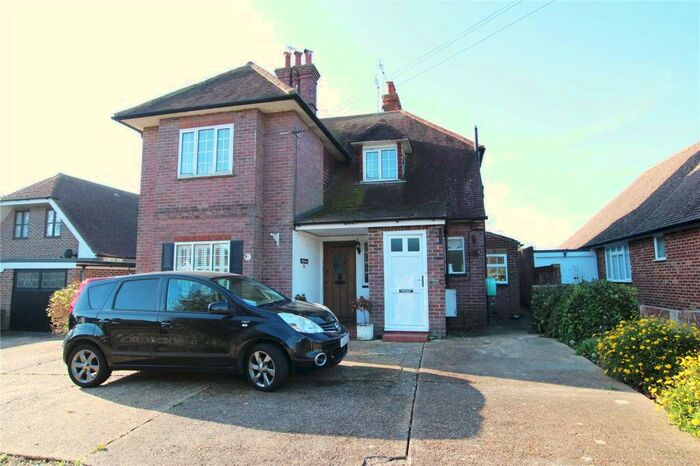 2 Bedroom Apartment To Rent In Wallace Avenue, Worthing, West Sussex, BN11