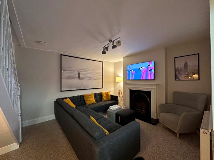 5 Bedroom Terraced House To Rent In Oxford Road, Exeter, EX4