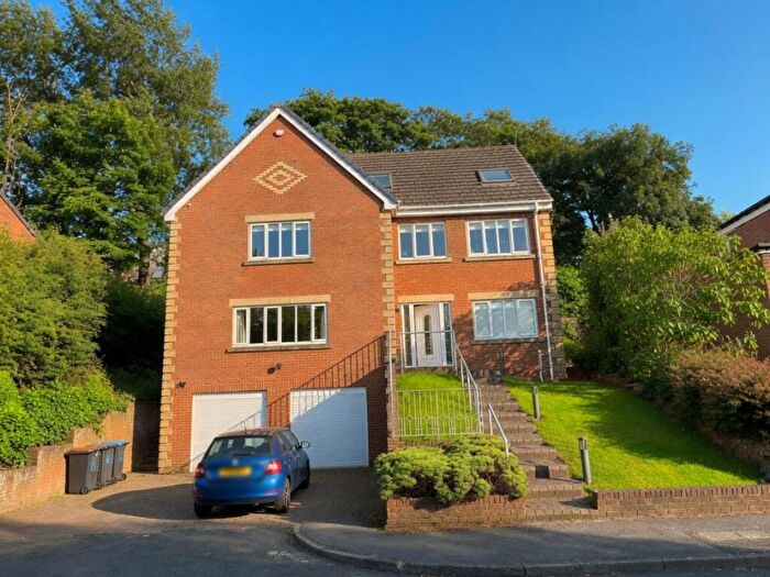 5 Bedroom Detached House To Rent In Wearside Drive, Durham, DH1