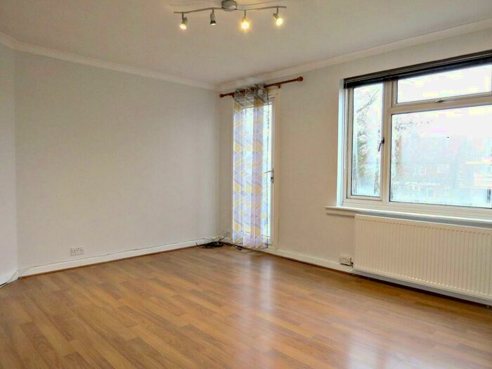 2 Bedroom Apartment To Rent In Howard Road, Anerley, London, SE20