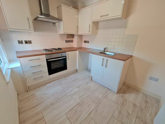 2 Bedroom Flat To Rent In Carholme Road, LN1