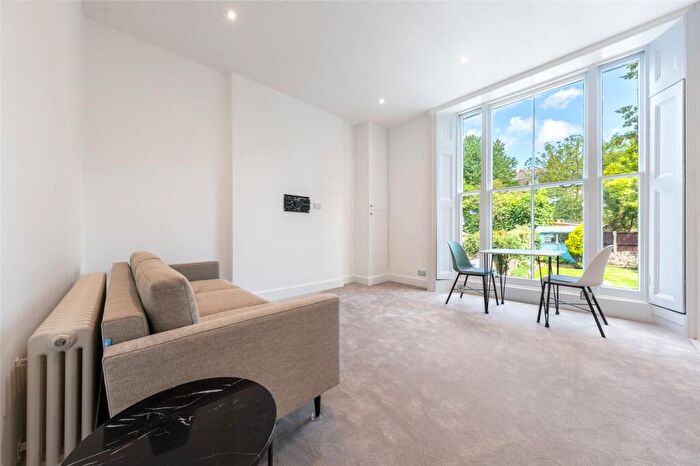 1 Bedroom Apartment For Sale In Belsize Road, London, NW6