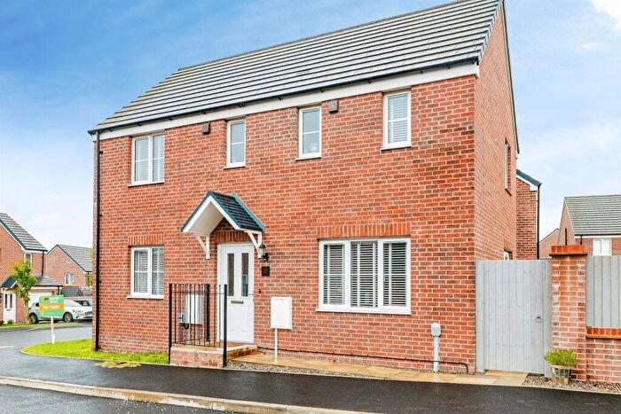 3 Bedroom Detached House For Sale In Llys Santes Fair, Bridgend, CF31