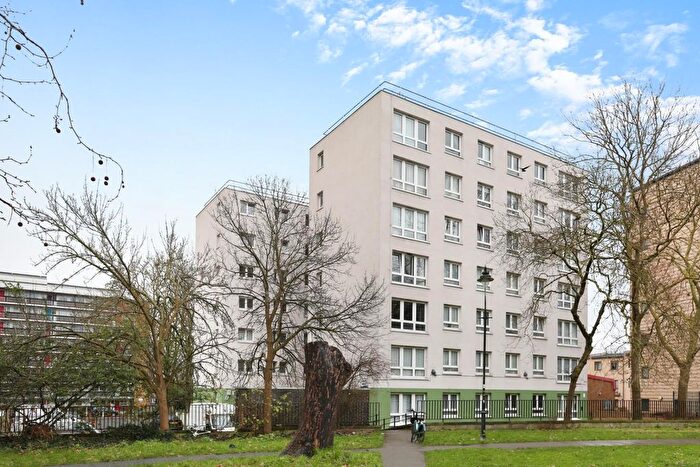 3 Bedroom Flat For Sale In St. Matthew's Road, London, SW2