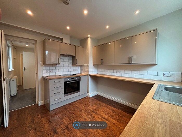 1 Bedroom Flat To Rent In St. Andrews Road, Taunton, TA2