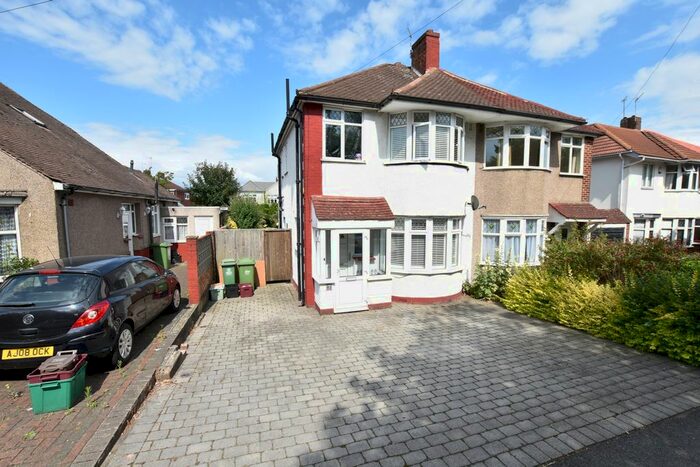 3 Bedroom Semi-Detached House To Rent In Wincrofts Drive, Eltham, SE9