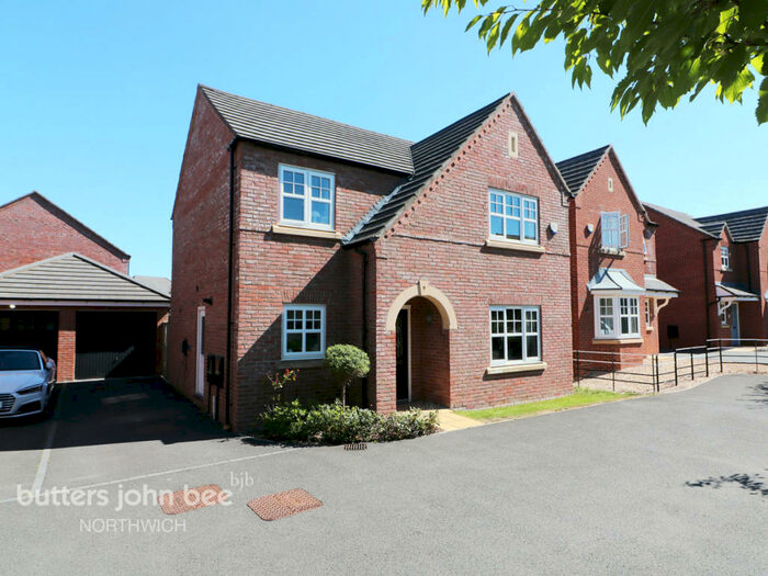 4 Bedroom Detached House For Sale In Walker Road, Northwich, CW8