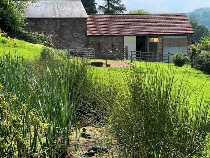 3 Bedroom Barn Conversion For Sale In Newton Court Lane, Dixton, Monmouth, NP25