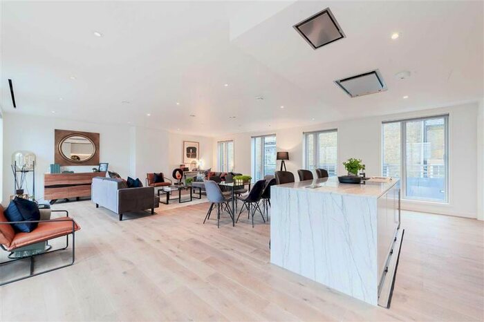 3 Bedroom Flat To Rent In Whitcomb Street, London, WC2H