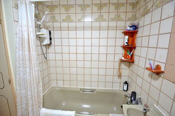 1 Bedroom Flat For Sale In Bloomsbury Grove, Kings Heath, Birmingham, B14