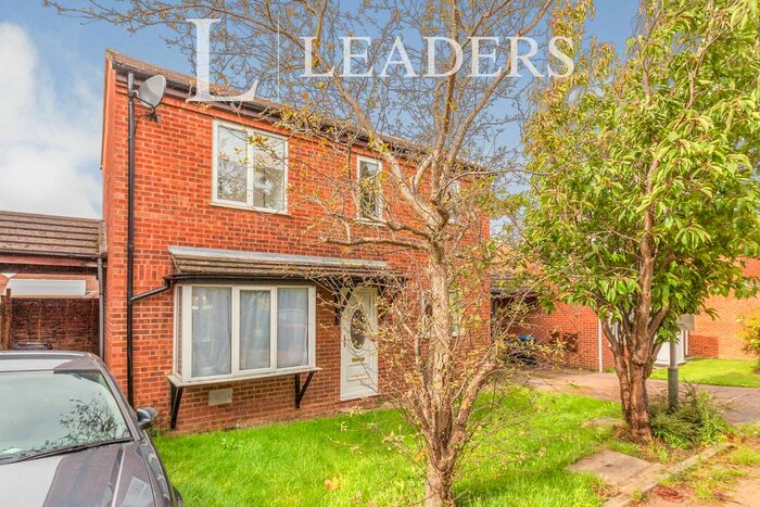 3 Bedroom Detached House To Rent In Bampton Close, Furzton, MK4