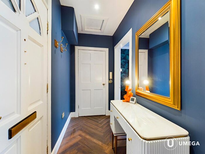 1 Bedroom Apartment To Rent In East Fountainbridge, Tollcross, Edinburgh, EH3