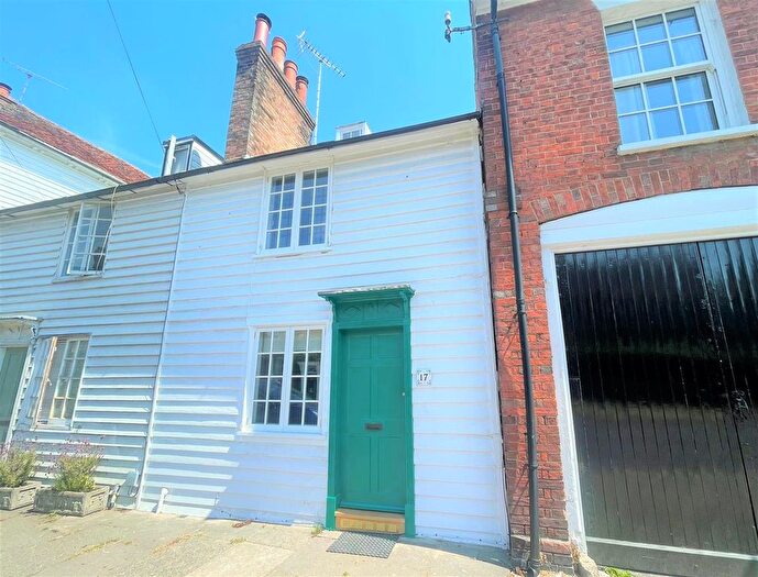 2 Bedroom Cottage For Sale In Smallhythe Road, Tenterden, TN30