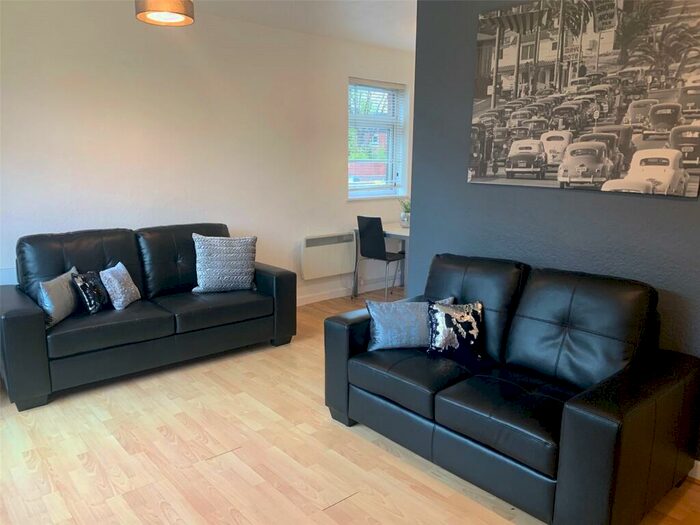 1 Bedroom Apartment To Rent In The Beeches, Didsbury, Manchester, M20